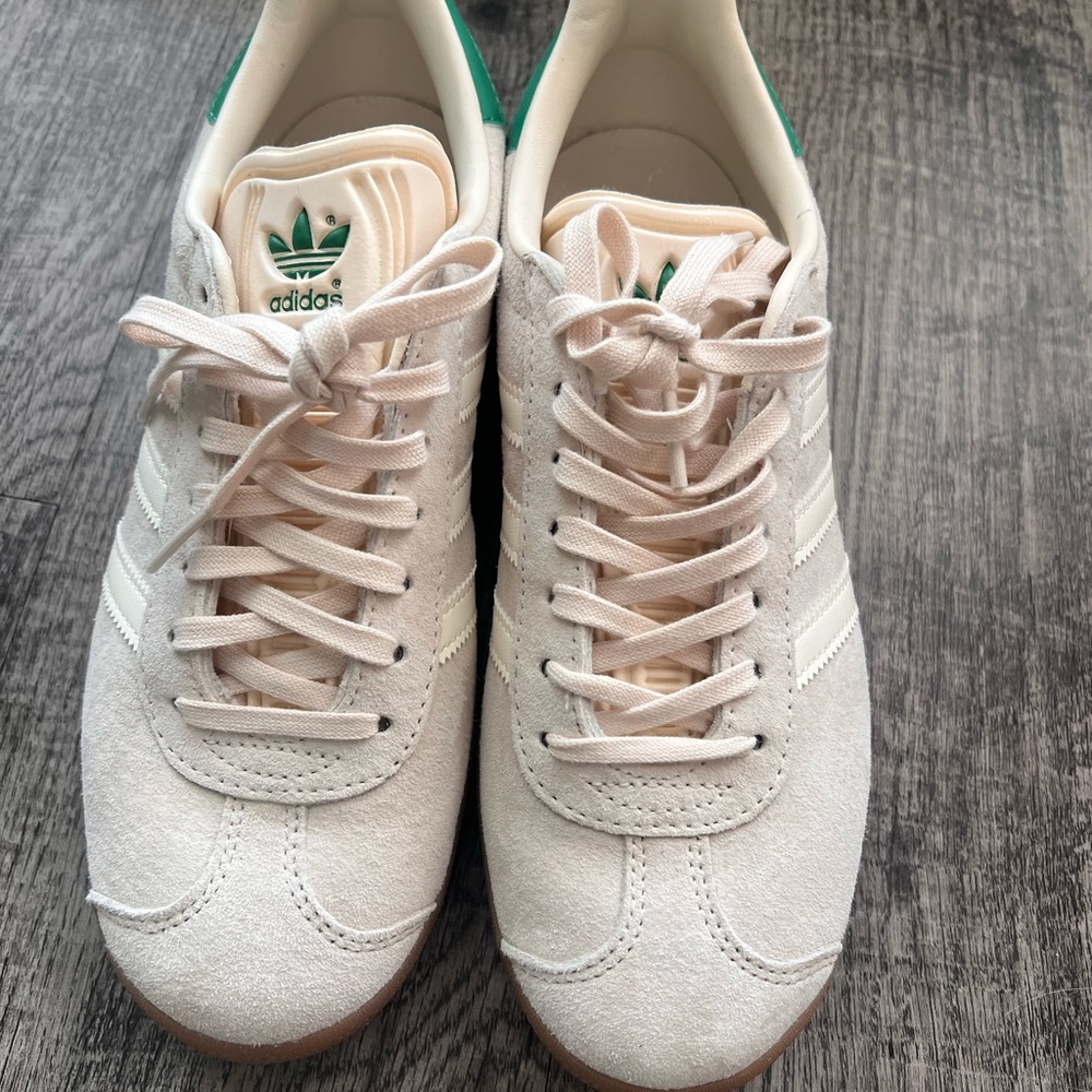 Adidas Women's Beige and Green Sneakers
